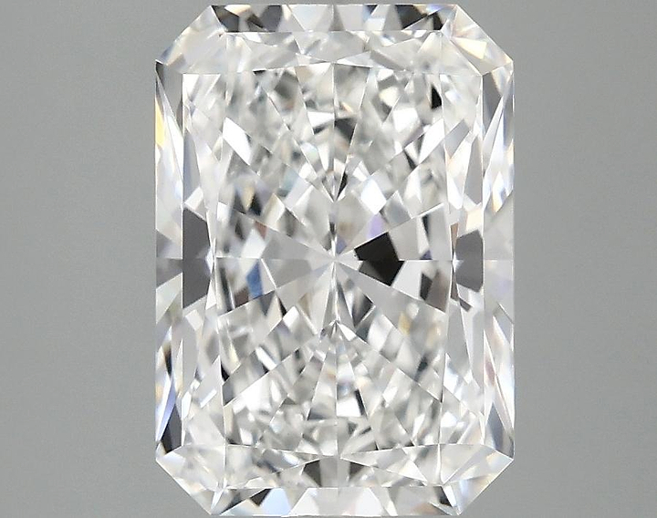 3.09 Carat Radiant Shaped Ideal Cut VVS2 IGI Certified Lab Grown Diamond