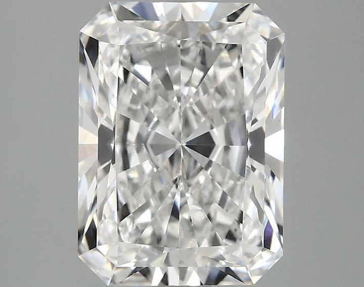 3.1 Carat Radiant Shaped Excellent Cut VS1 IGI Certified Lab Grown Diamond