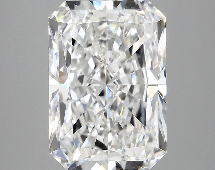 4.08 Carat Radiant Shaped Ideal Cut VVS2 IGI Certified Lab Grown Diamond
