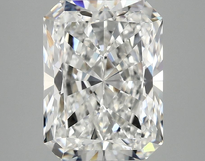 4.02 Carat Radiant Shaped Excellent Cut VVS2 IGI Certified Lab Grown Diamond