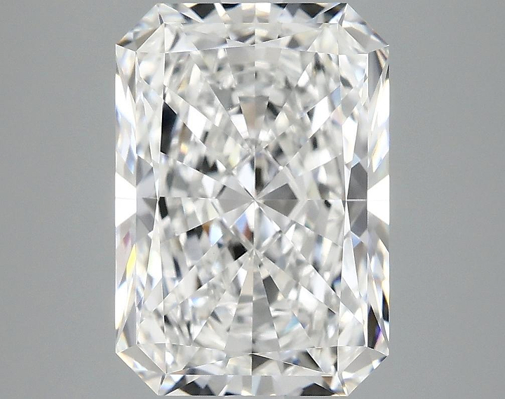4.11 Carat Radiant Shaped Ideal Cut VVS2 IGI Certified Lab Grown Diamond