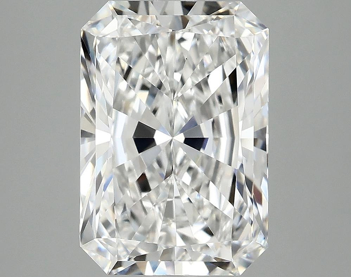 4.09 Carat Radiant Shaped Ideal Cut VVS2 IGI Certified Lab Grown Diamond
