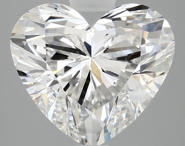 4.17 Carat Heart Shaped Ideal Cut VVS2 IGI Certified Lab Grown Diamond