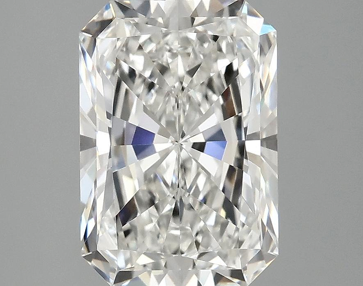 3.09 Carat Radiant Shaped Ideal Cut VVS2 IGI Certified Lab Grown Diamond