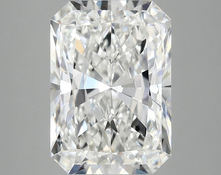 4.09 Carat Radiant Shaped Ideal Cut VVS2 IGI Certified Lab Grown Diamond