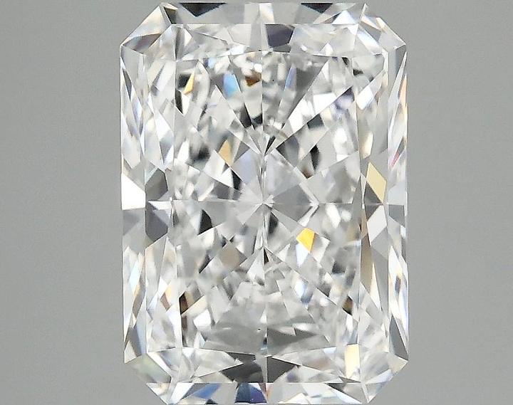 3.04 Carat Radiant Shaped Ideal Cut VVS2 IGI Certified Lab Grown Diamond