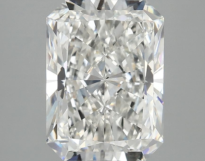 3.1 Carat Radiant Shaped Excellent Cut VS1 IGI Certified Lab Grown Diamond