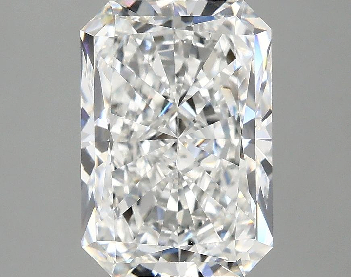 2.97 Carat Radiant Shaped Ideal Cut VVS2 IGI Certified Lab Grown Diamond
