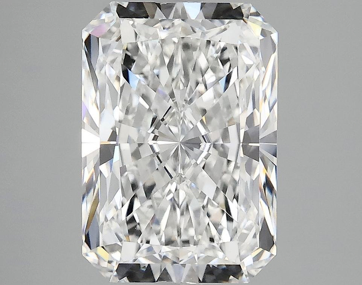 3.9 Carat Radiant Shaped Ideal Cut VVS2 IGI Certified Lab Grown Diamond