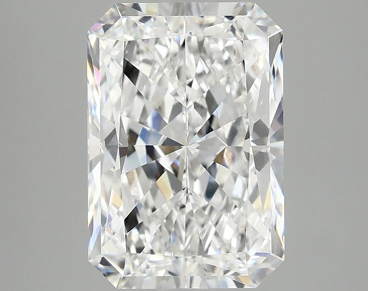 3.91 Carat Radiant Shaped Ideal Cut VS1 IGI Certified Lab Grown Diamond