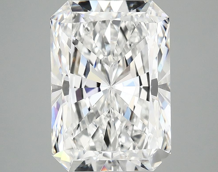 4.19 Carat Radiant Shaped Ideal Cut VVS2 IGI Certified Lab Grown Diamond