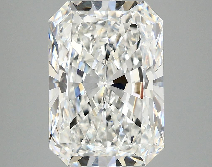 4.02 Carat Radiant Shaped Ideal Cut VVS2 IGI Certified Lab Grown Diamond