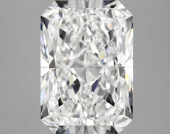 4.18 Carat Radiant Shaped Ideal Cut VVS2 IGI Certified Lab Grown Diamond