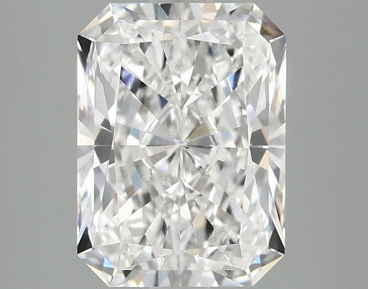 3.02 Carat Radiant Shaped Excellent Cut VVS2 IGI Certified Lab Grown Diamond