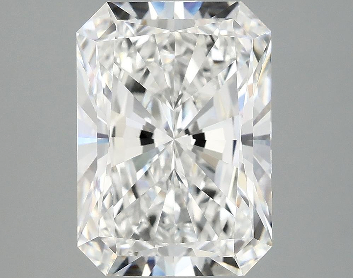 4.19 Carat Radiant Shaped Ideal Cut VVS2 IGI Certified Lab Grown Diamond