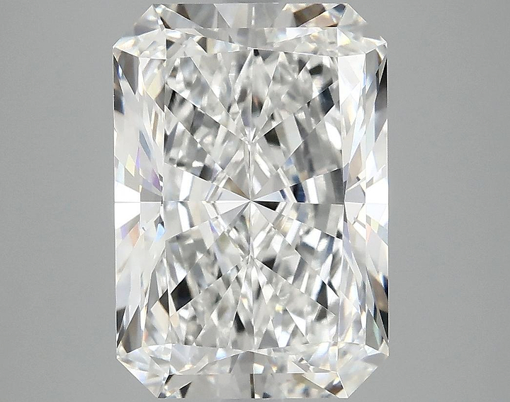 4.99 Carat Radiant Shaped Ideal Cut VVS2 IGI Certified Lab Grown Diamond