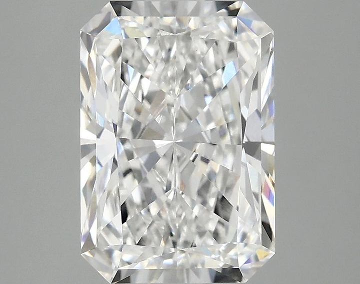 3.07 Carat Radiant Shaped Ideal Cut VVS2 IGI Certified Lab Grown Diamond