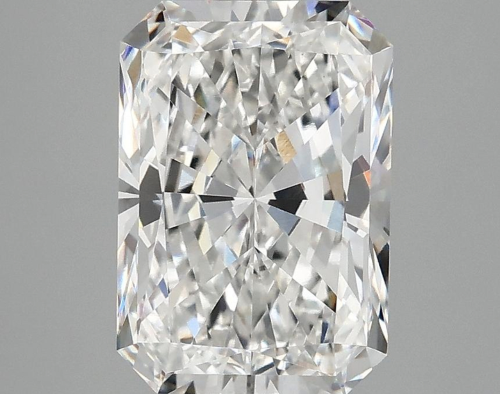 3.06 Carat Radiant Shaped Ideal Cut VVS2 IGI Certified Lab Grown Diamond
