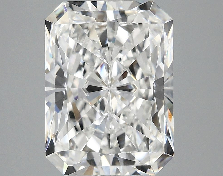 3.93 Carat Radiant Shaped Excellent Cut VVS2 IGI Certified Lab Grown Diamond