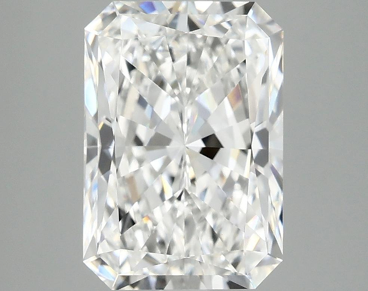 3.96 Carat Radiant Shaped Ideal Cut VVS2 IGI Certified Lab Grown Diamond