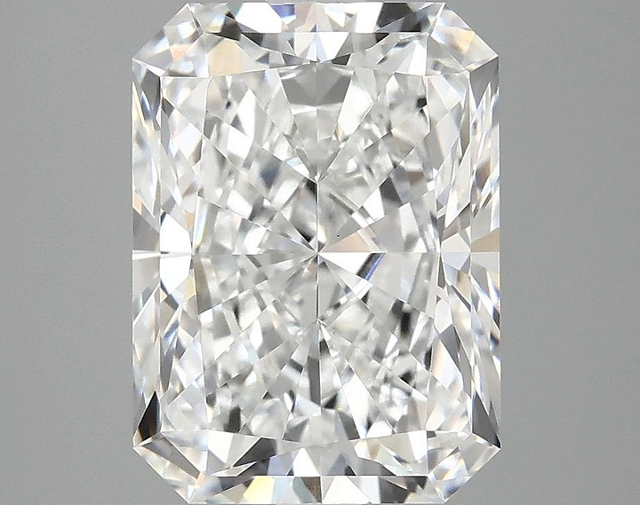 3.93 Carat Radiant Shaped Excellent Cut VS1 IGI Certified Lab Grown Diamond