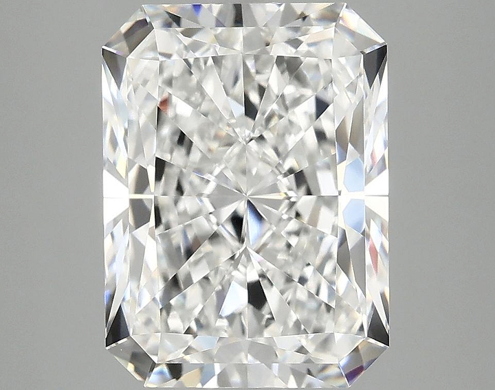4.02 Carat Radiant Shaped Excellent Cut VVS2 IGI Certified Lab Grown Diamond