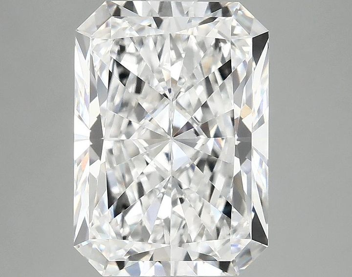 3.96 Carat Radiant Shaped Ideal Cut VVS2 IGI Certified Lab Grown Diamond
