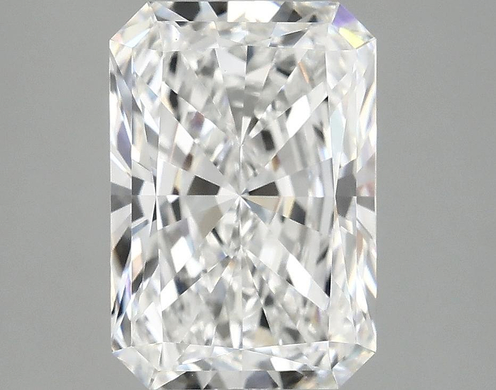 3.47 Carat Radiant Shaped Ideal Cut VVS2 IGI Certified Lab Grown Diamond