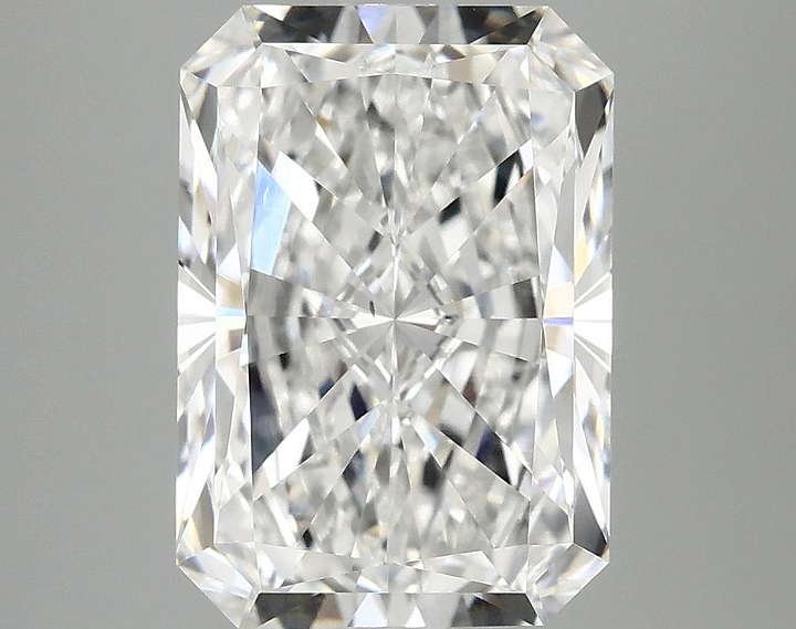 4.0 Carat Radiant Shaped Ideal Cut VS2 IGI Certified Lab Grown Diamond