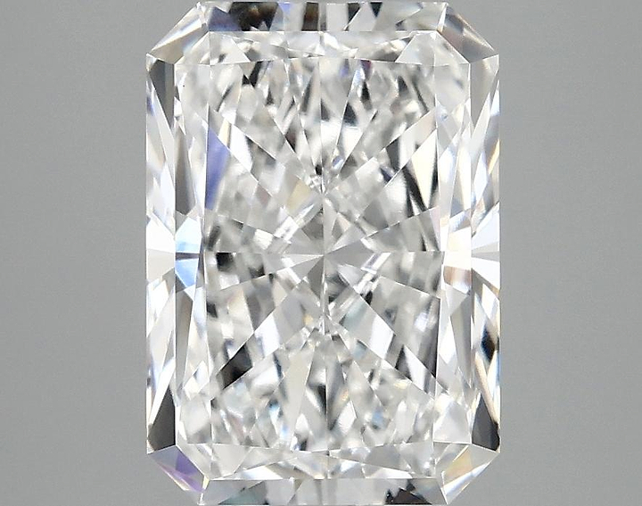 3.09 Carat Radiant Shaped Ideal Cut VVS2 IGI Certified Lab Grown Diamond