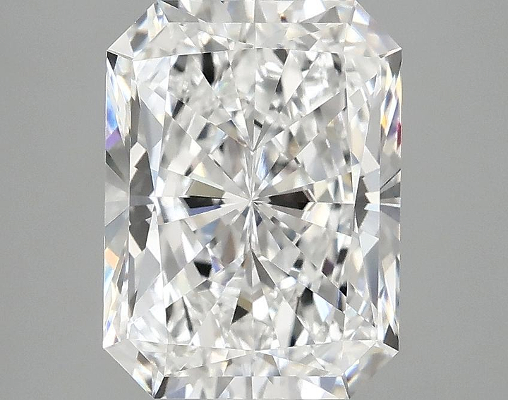 2.96 Carat Radiant Shaped Excellent Cut VVS2 IGI Certified Lab Grown Diamond