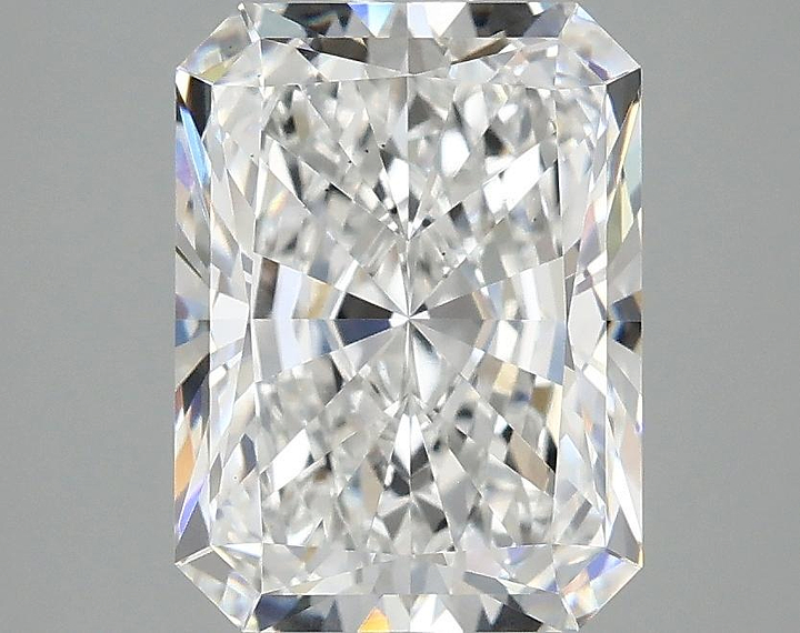 3.07 Carat Radiant Shaped Excellent Cut VS2 IGI Certified Lab Grown Diamond