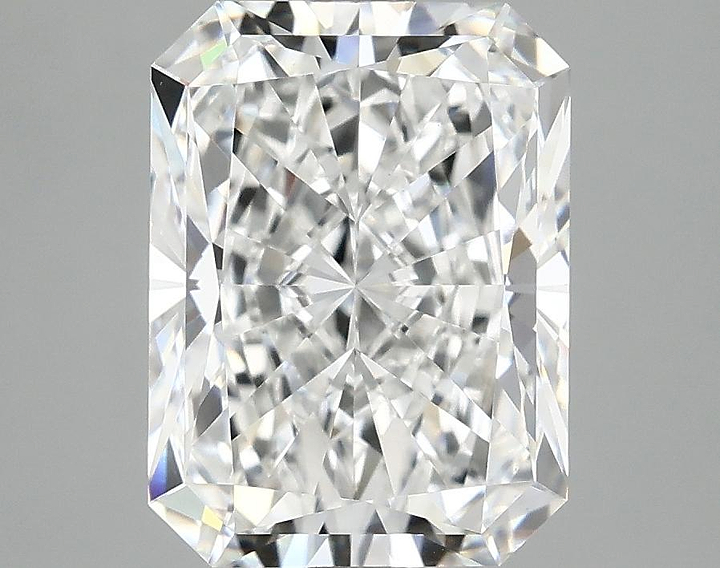 3.67 Carat Radiant Shaped Excellent Cut VS1 IGI Certified Lab Grown Diamond