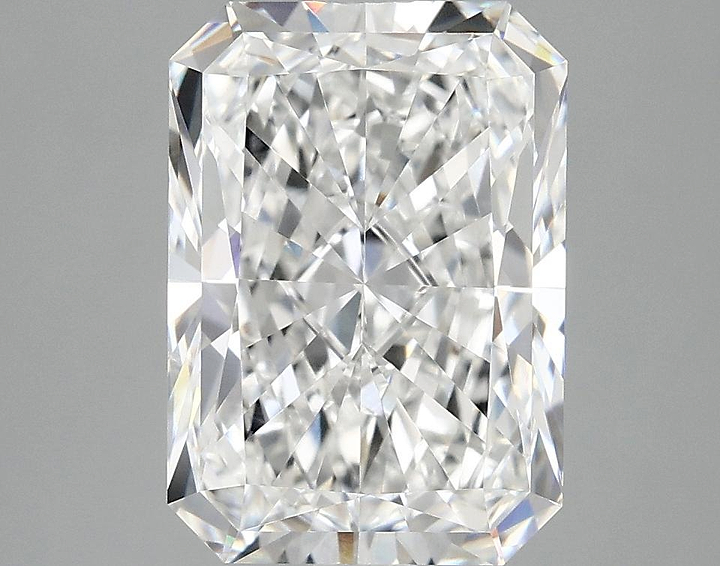 4.06 Carat Radiant Shaped Ideal Cut VVS2 IGI Certified Lab Grown Diamond