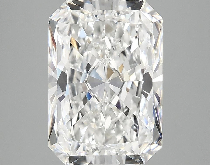 4.02 Carat Radiant Shaped Ideal Cut VVS2 IGI Certified Lab Grown Diamond