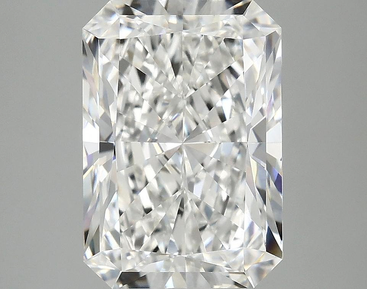 4.06 Carat Radiant Shaped Ideal Cut VVS2 IGI Certified Lab Grown Diamond