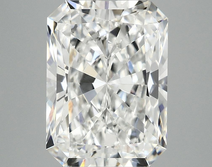 4.6 Carat Radiant Shaped Excellent Cut VVS2 IGI Certified Lab Grown Diamond