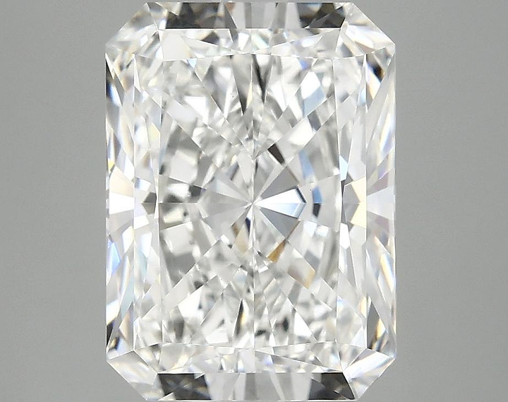 3.85 Carat Radiant Shaped Excellent Cut VS1 IGI Certified Lab Grown Diamond