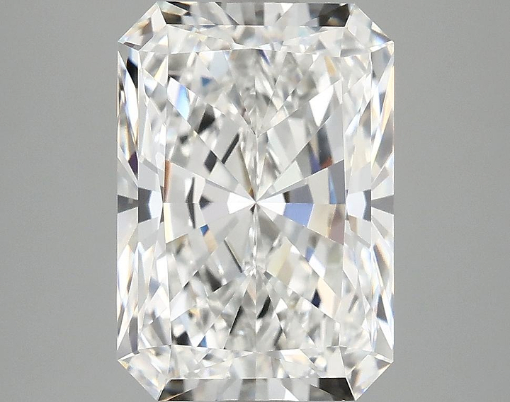 4.02 Carat Radiant Shaped Ideal Cut VVS2 IGI Certified Lab Grown Diamond