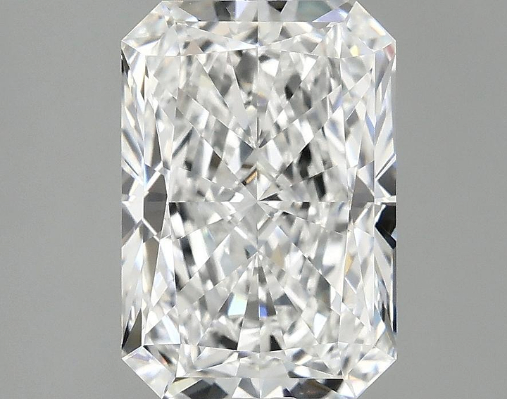 2.97 Carat Radiant Shaped Ideal Cut VVS2 IGI Certified Lab Grown Diamond