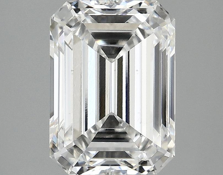 2.81 Carat Emerald Shaped Ideal Cut VS2 IGI Certified Lab Grown Diamond