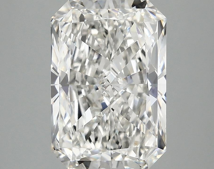 3.02 Carat Radiant Shaped Ideal Cut VVS2 IGI Certified Lab Grown Diamond