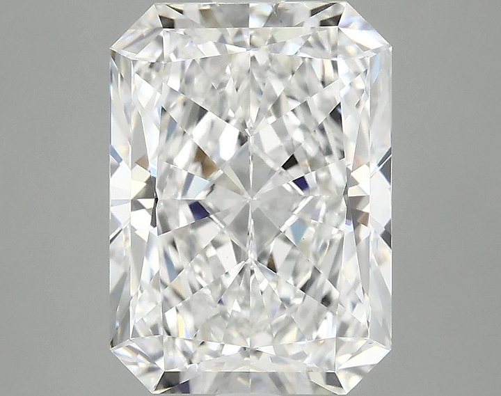 3.88 Carat Radiant Shaped Ideal Cut VS2 IGI Certified Lab Grown Diamond