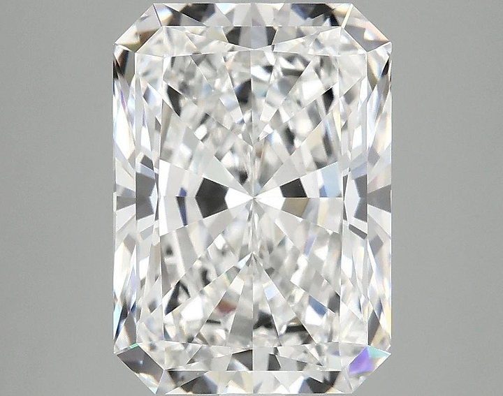 4.17 Carat Radiant Shaped Ideal Cut VVS2 IGI Certified Lab Grown Diamond