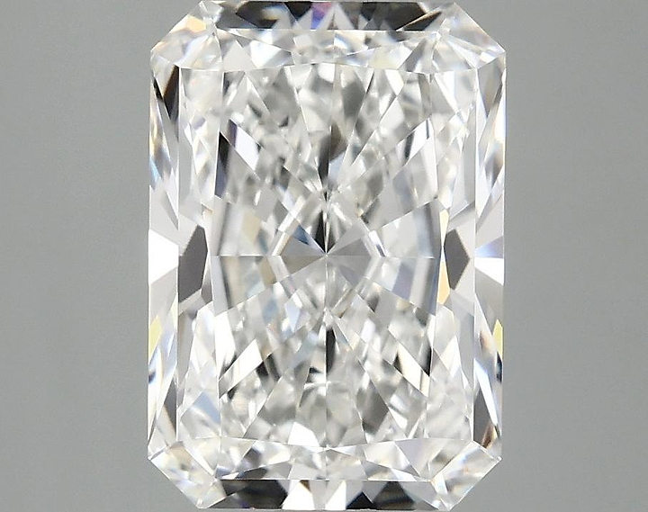 3.09 Carat Radiant Shaped Ideal Cut VVS2 IGI Certified Lab Grown Diamond