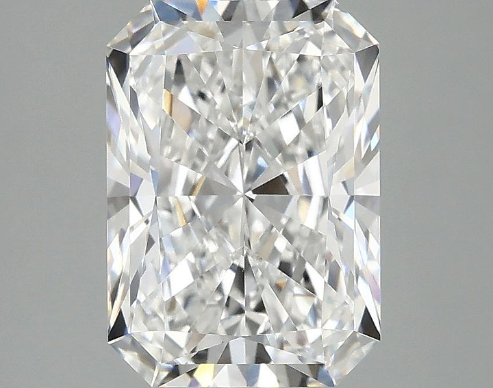 2.98 Carat Radiant Shaped Ideal Cut VVS2 IGI Certified Lab Grown Diamond