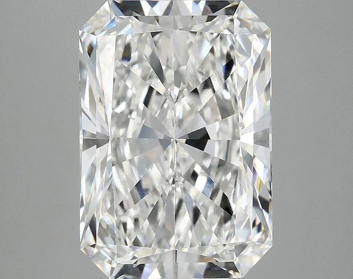 4.86 Carat Radiant Shaped Ideal Cut VVS2 IGI Certified Lab Grown Diamond