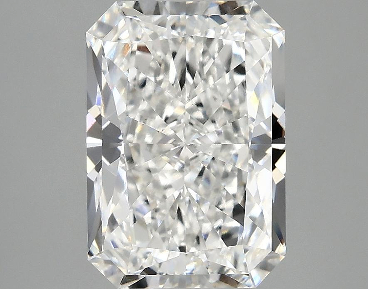 2.87 Carat Radiant Shaped Ideal Cut VS1 IGI Certified Lab Grown Diamond