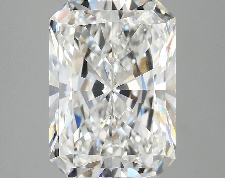 4.04 Carat Radiant Shaped Ideal Cut VVS2 IGI Certified Lab Grown Diamond
