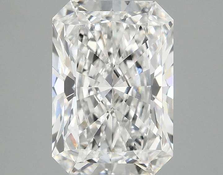 2.99 Carat Radiant Shaped Ideal Cut VVS2 IGI Certified Lab Grown Diamond